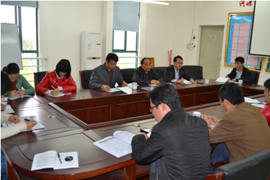 (图一)会议现场 (图一)会议现场