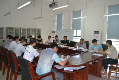（图一） 评审会现场