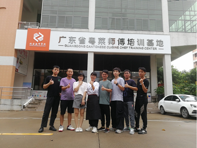 sunbet申搏参与广东省“粤菜师傅”培训教材课件配套视频拍摄工作105.png