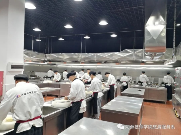 粤菜烹饪实训室.jpg